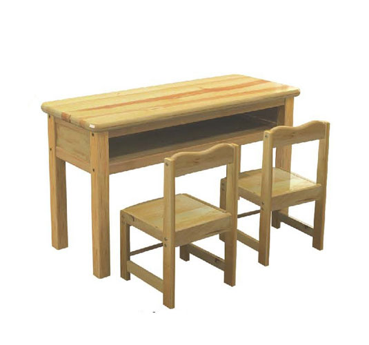 Table et deux chaises scolaires